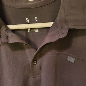 Arcteryx black polo medium